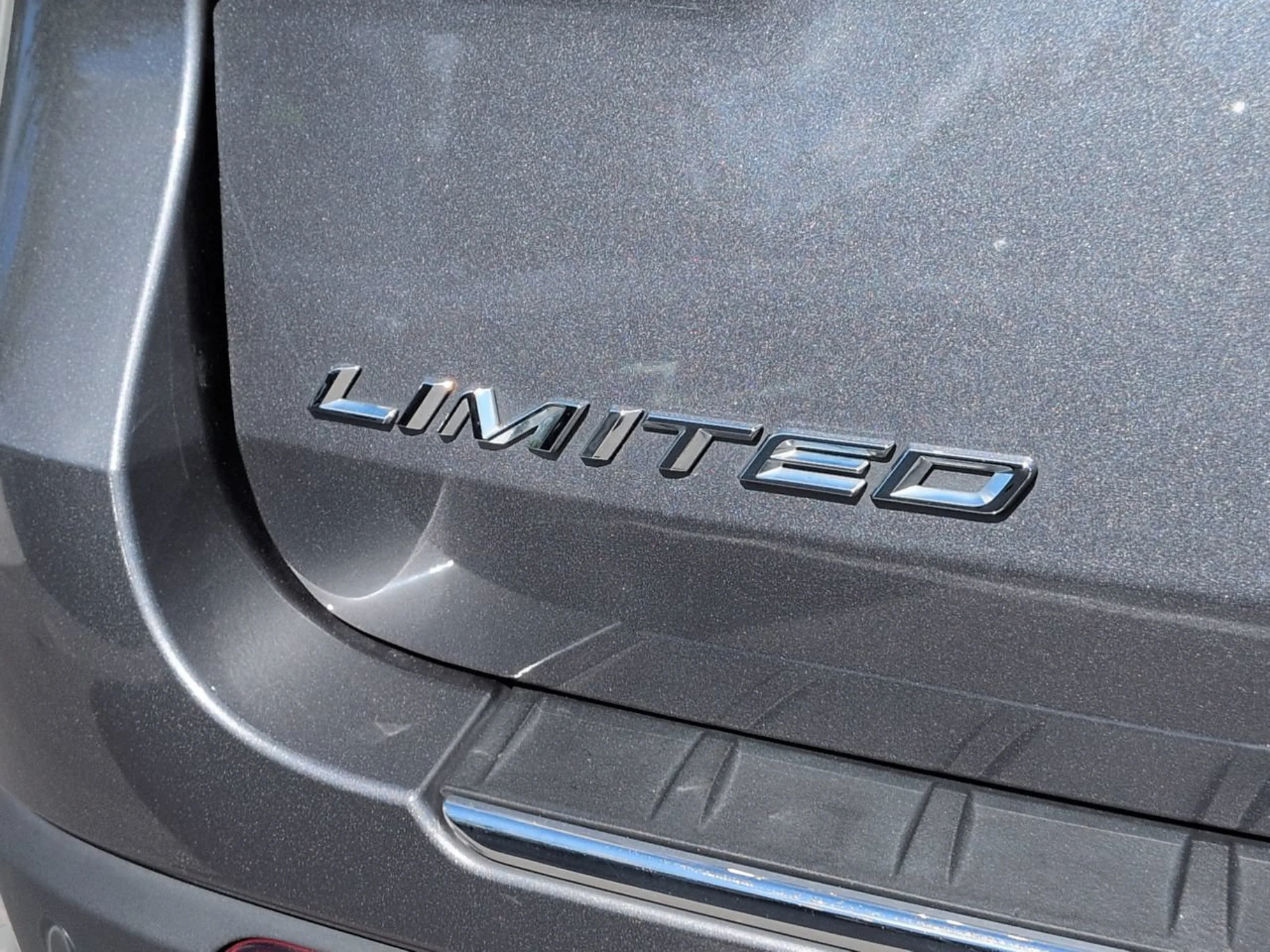 Used 2024 Gray Metallic Ford Limited image 32