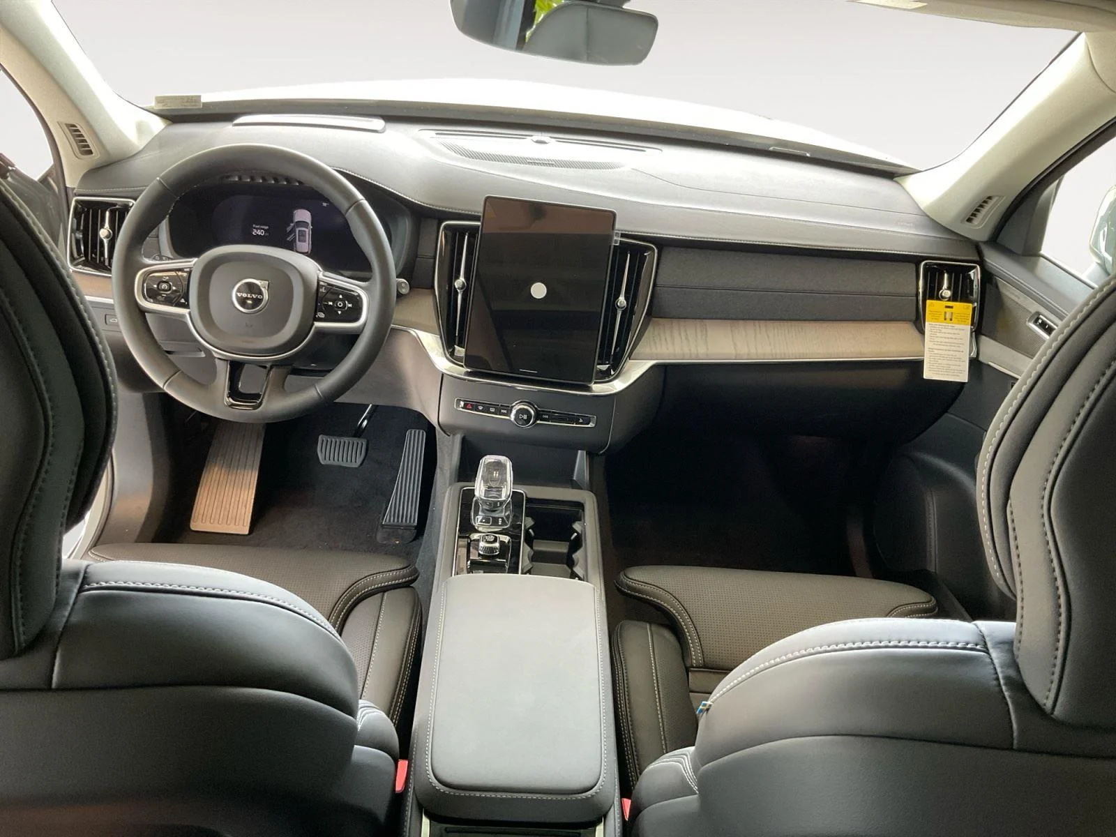 2026 Volvo XC90 Ultra - Photo 10