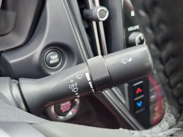New 2026 IGNITION RED Subaru Limited image 33