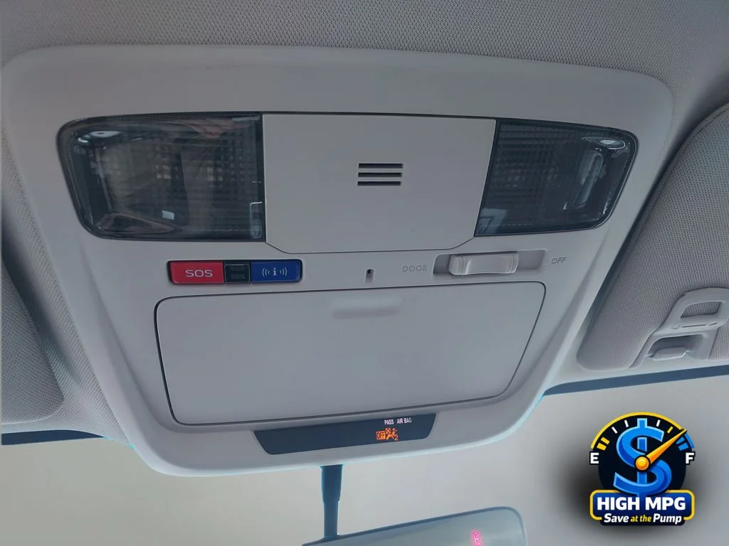 Used 2017 Silver Subaru 2.5i image 11
