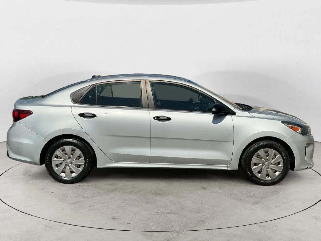 Used 2018 Silver Kia LX image 4