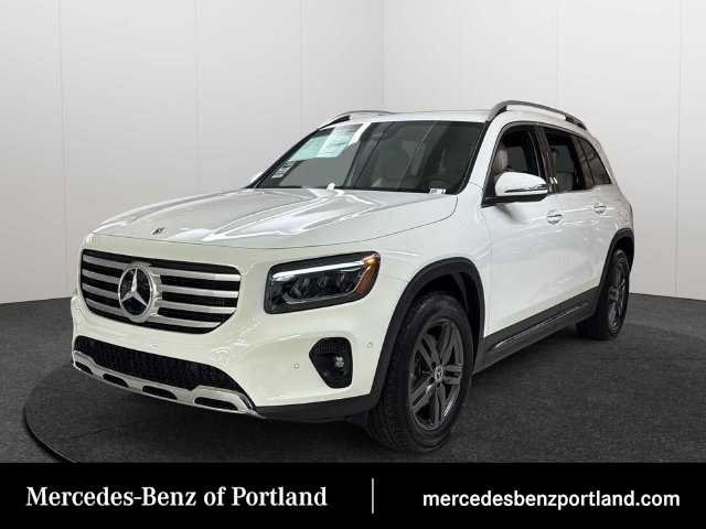 Used 2026 Polar White Mercedes-Benz GLB 250 image 1