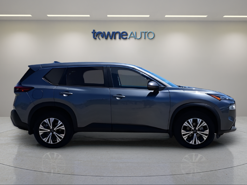 Used 2023 Gray Nissan SV image 9