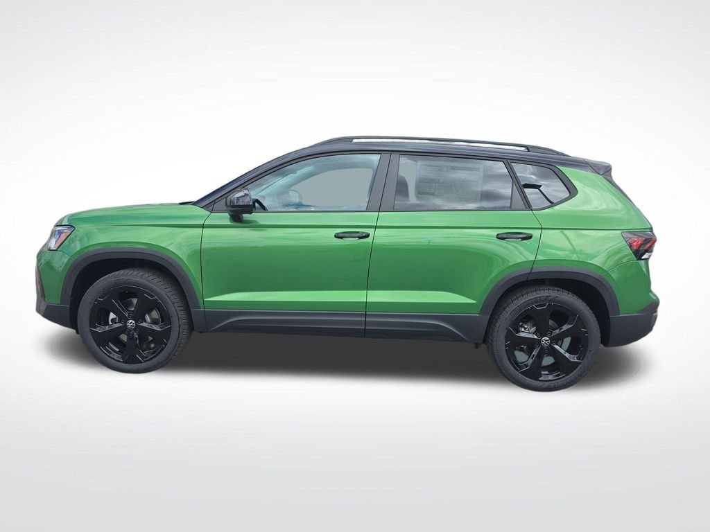 New 2026 Green Volkswagen 1.5T SE Black image 8