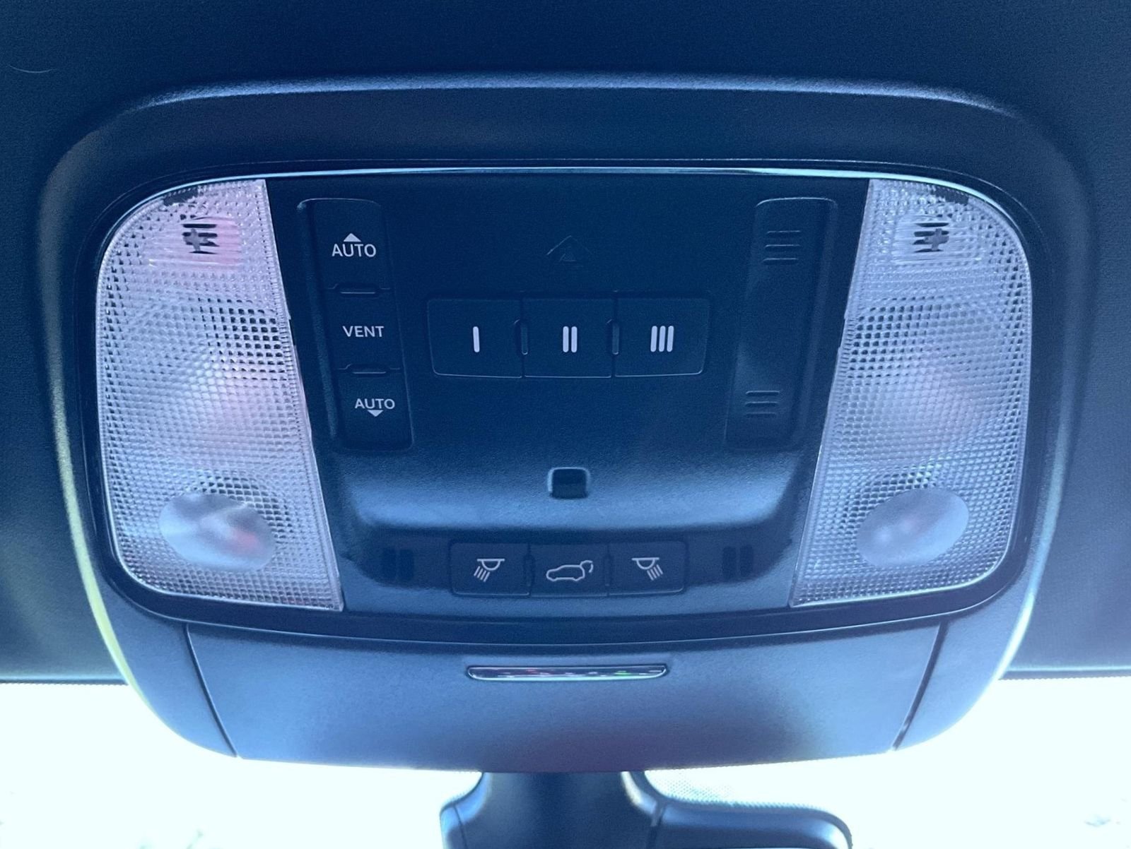 Used 2023 White Dodge SRT Hellcat Plus image 16
