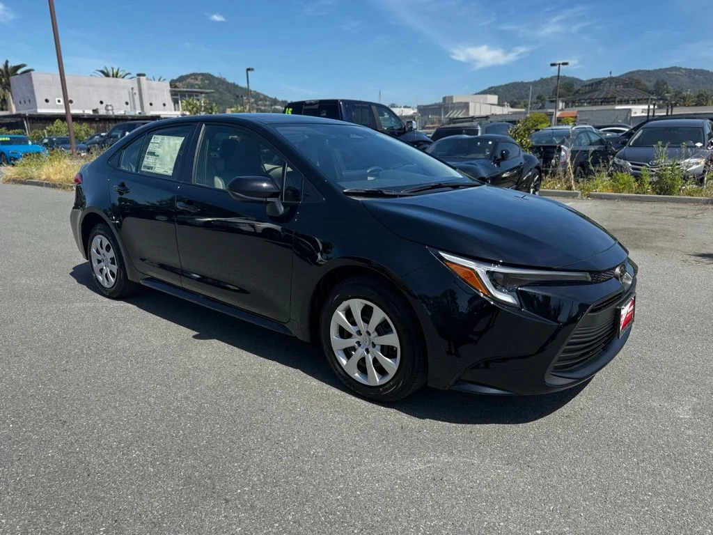 New 2026  Toyota LE image 2