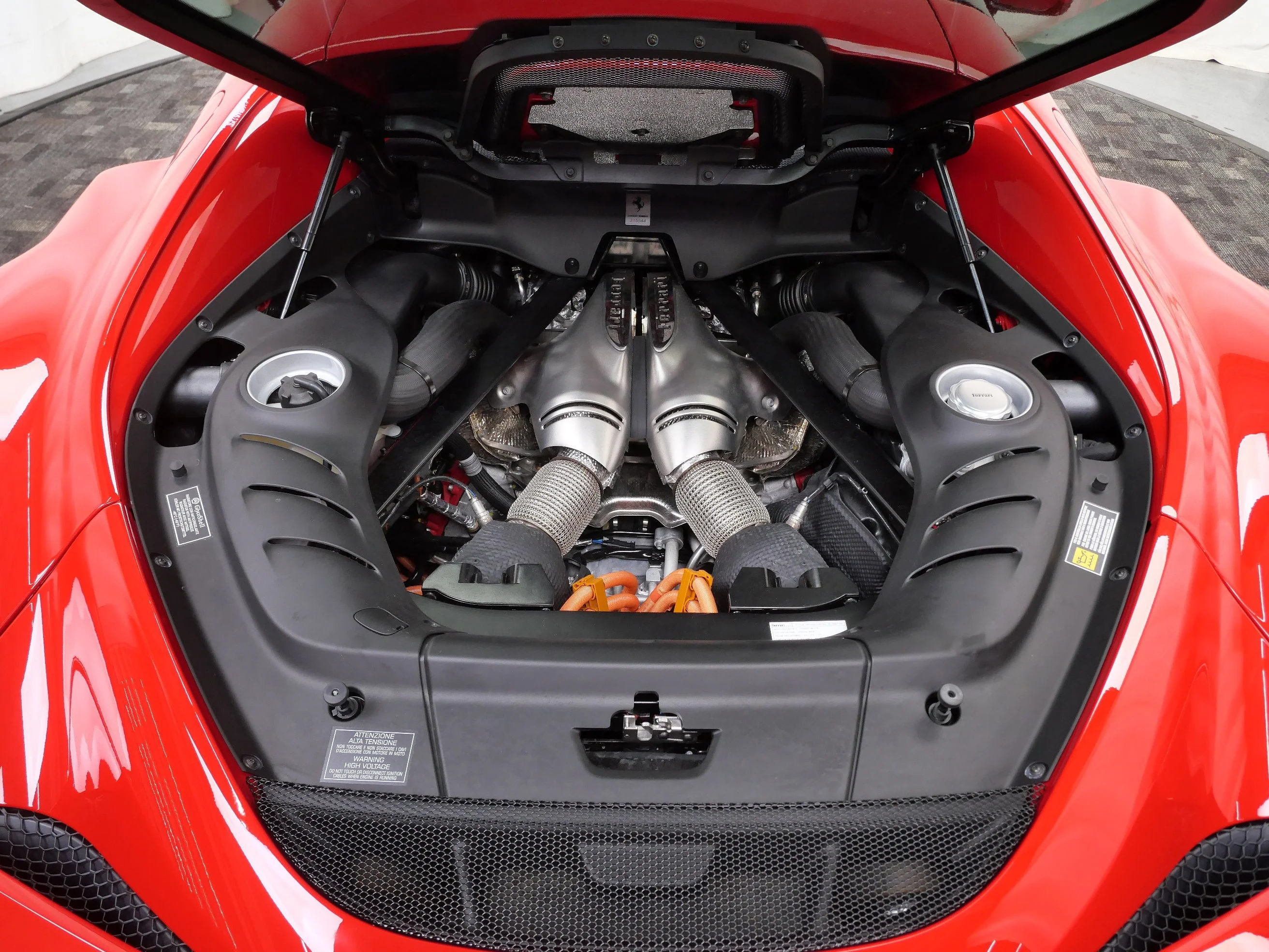 Certified Used 2025 Rosso Corsa Ferrari Base image 31