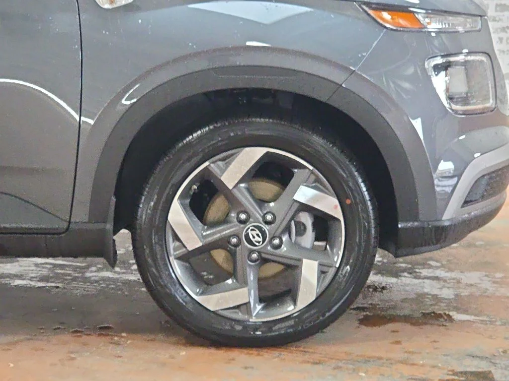 Used 2026 Ecotronic Gray Hyundai SEL image 7