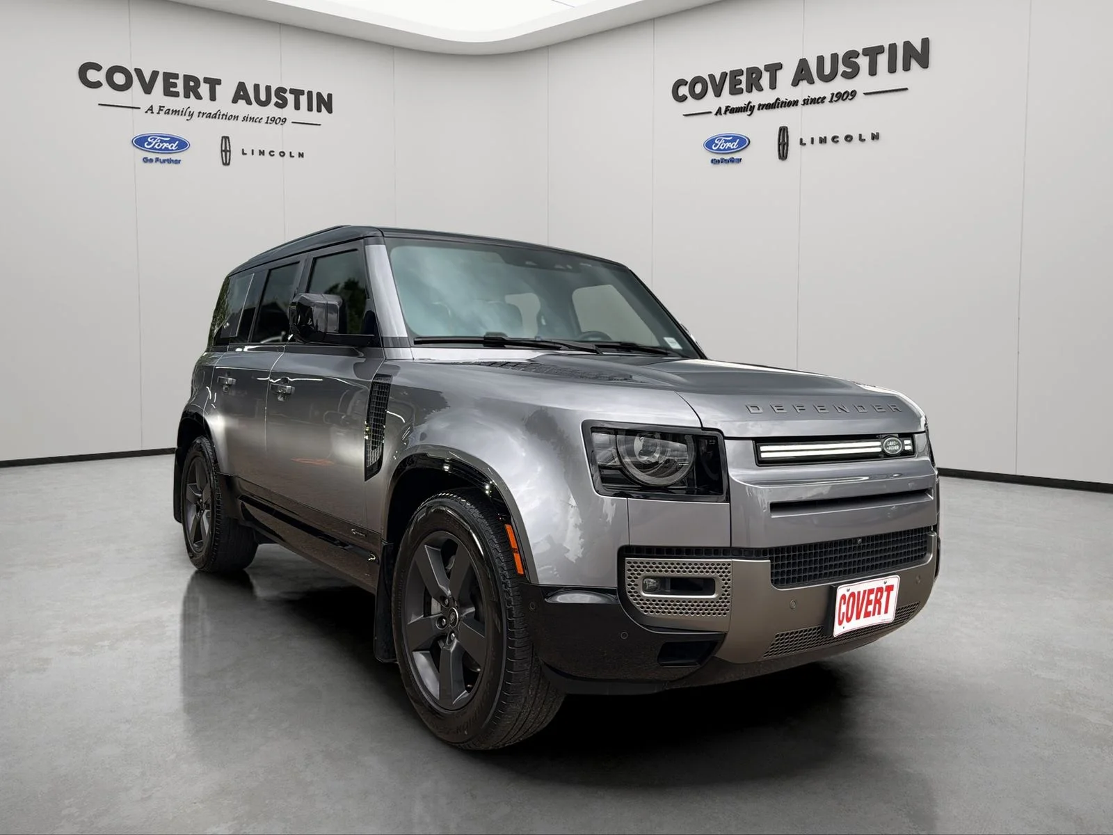 Used 2021  Land Rover X-Dynamic SE image 7