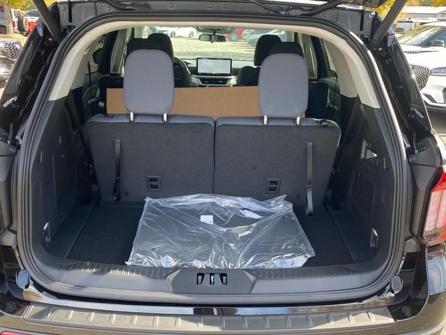 New 2026 Black Ford Active image 27