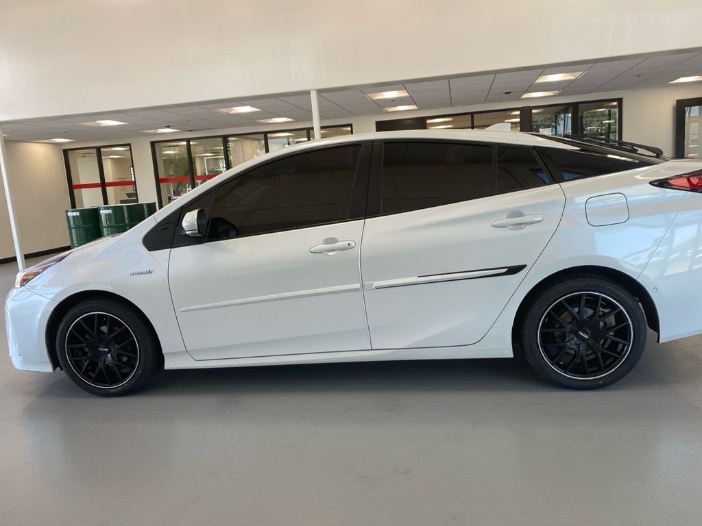 Used 2022 Beige Toyota XLE image 27