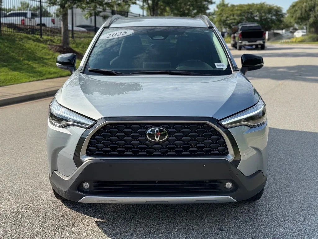 Used 2025 Silver Toyota XLE image 6
