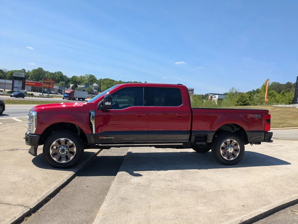 Used 2024  Ford King Ranch image 8