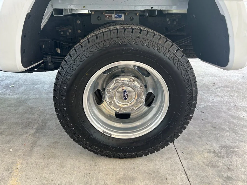 Used 2025 White Ford XL image 18
