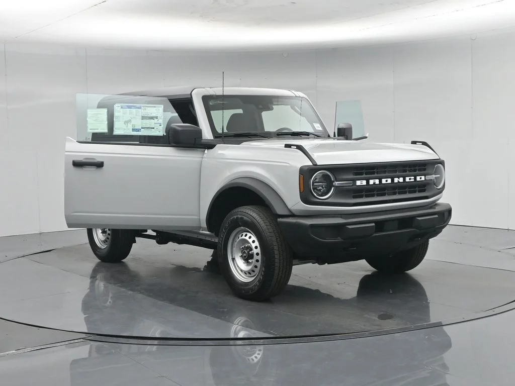 New 2026 Avalanche Gray Ford Base image 29