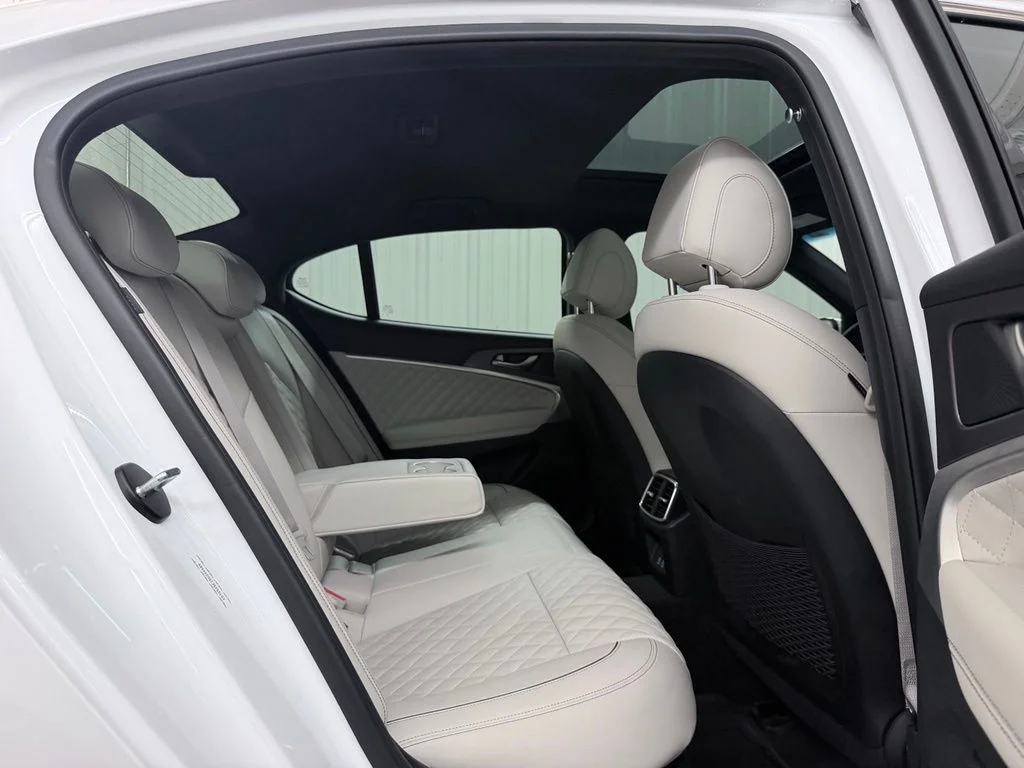 2025 GENESIS G70 Sport Advanced - Photo 39