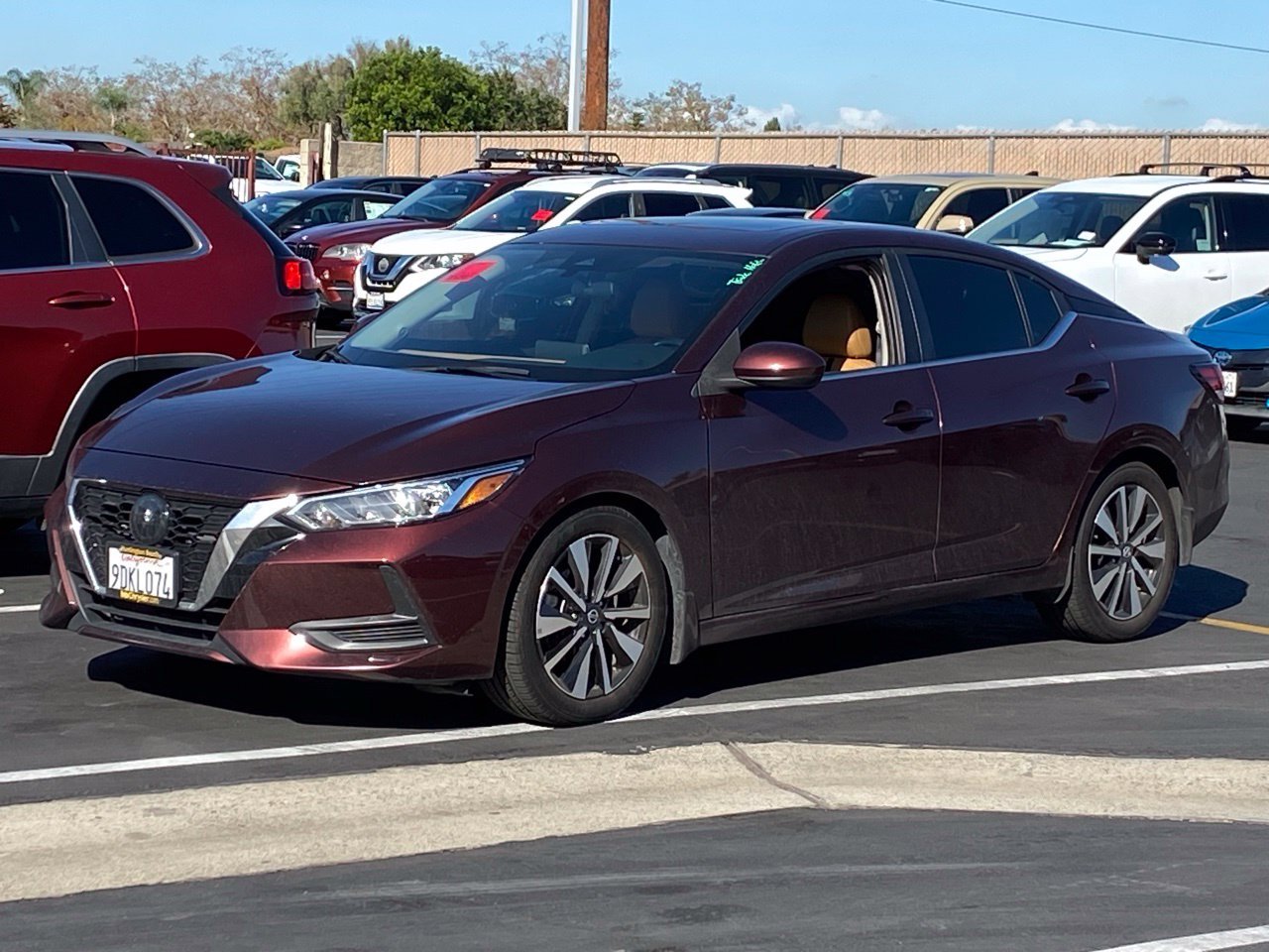 Used 2022 Rosewood Nissan SV image 1