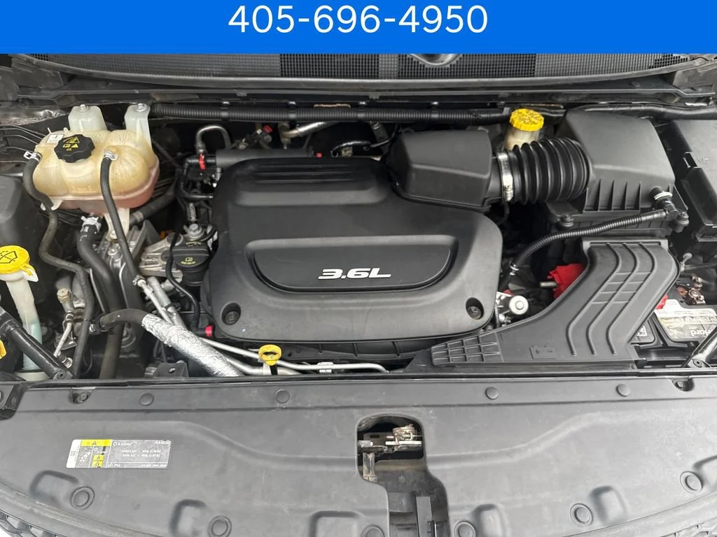 Pre-Owned 2018 Chrysler Pacifica Touring L
