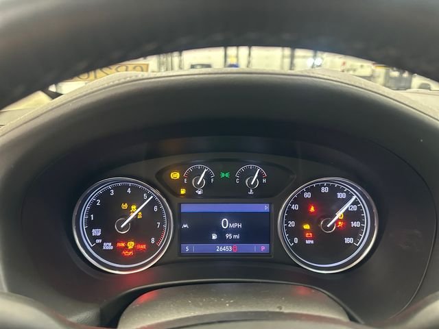 Used 2023 Red Buick Essence image 24