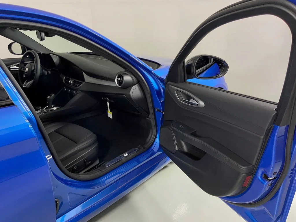 New 2026 Misano Blue Metallic Exterior Paint Alfa Romeo Sprint image 30