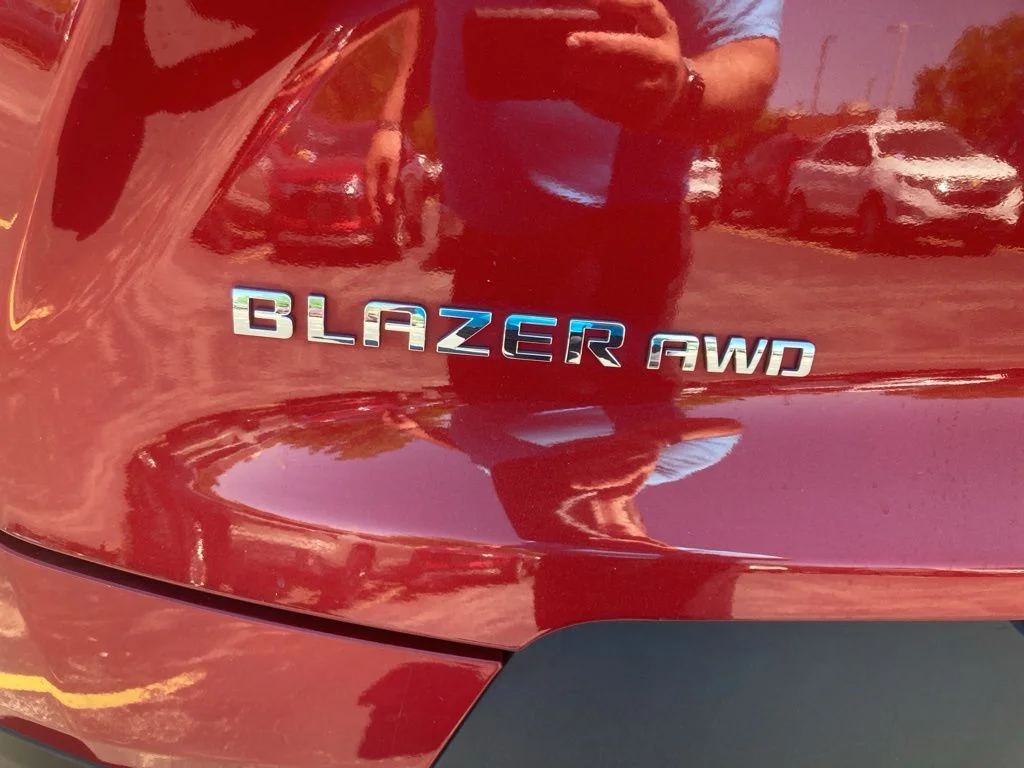 Used 2023 Red Chevrolet LT image 9