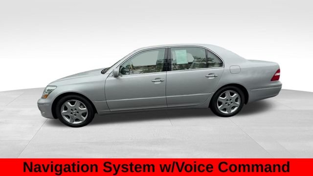 Used 2004 Silver Lexus 430 image 6
