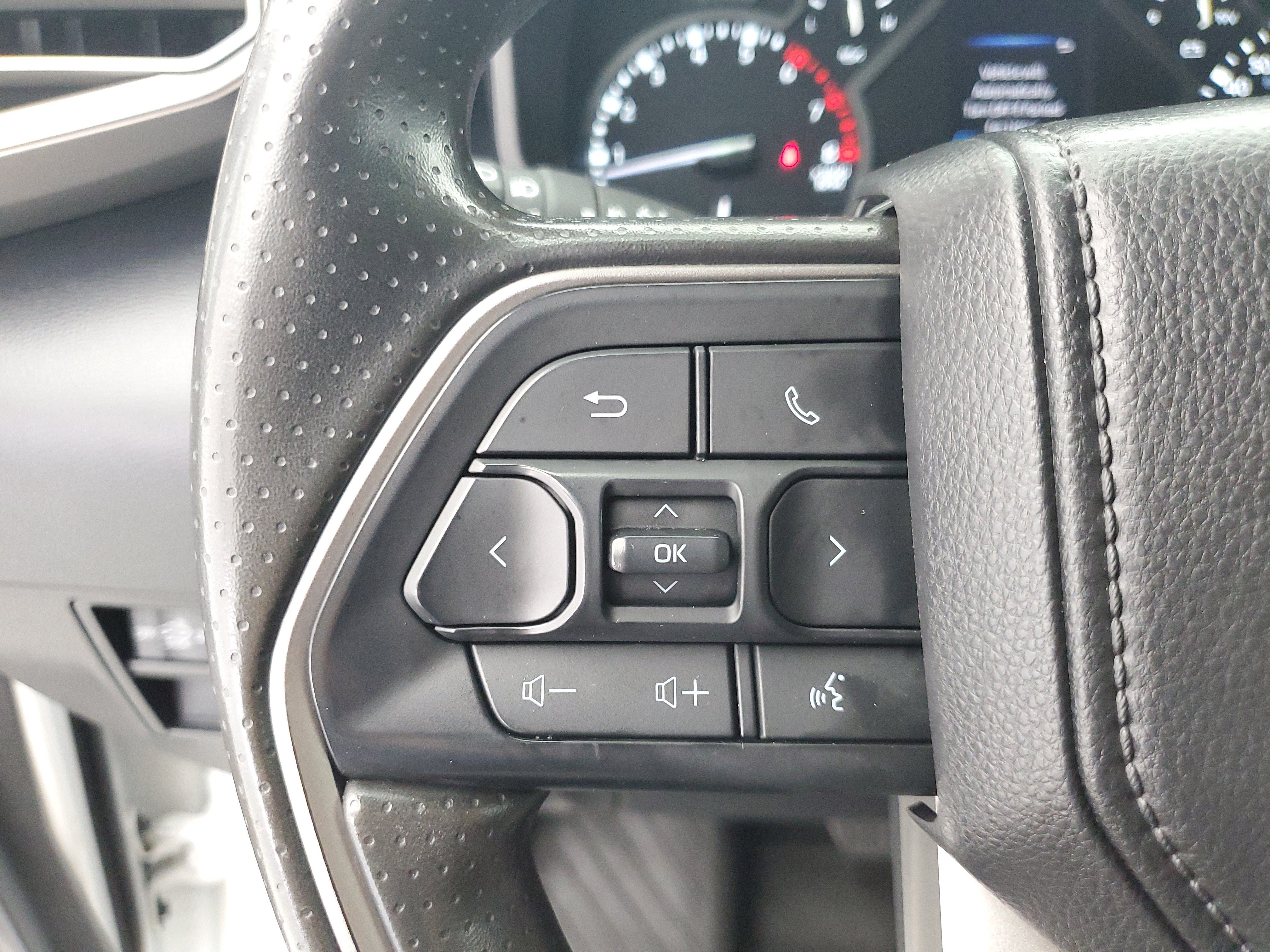Used 2025 Ice Cap Toyota SR5 image 24