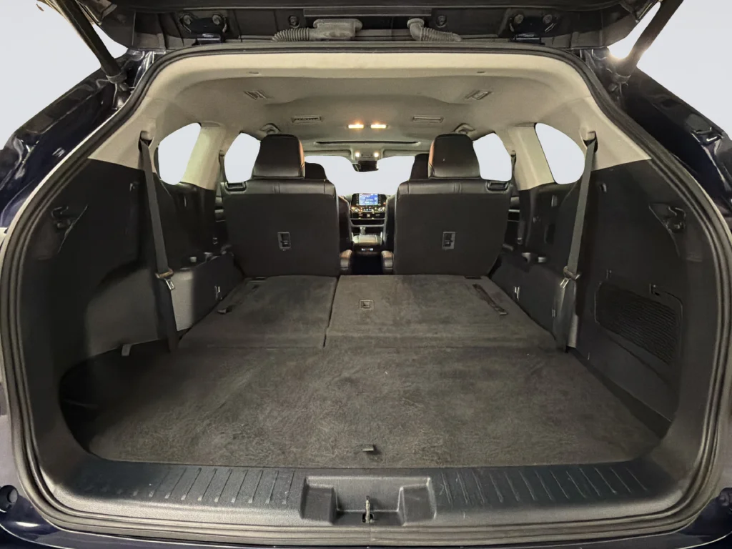 Used 2022 Blue Toyota XLE image 35