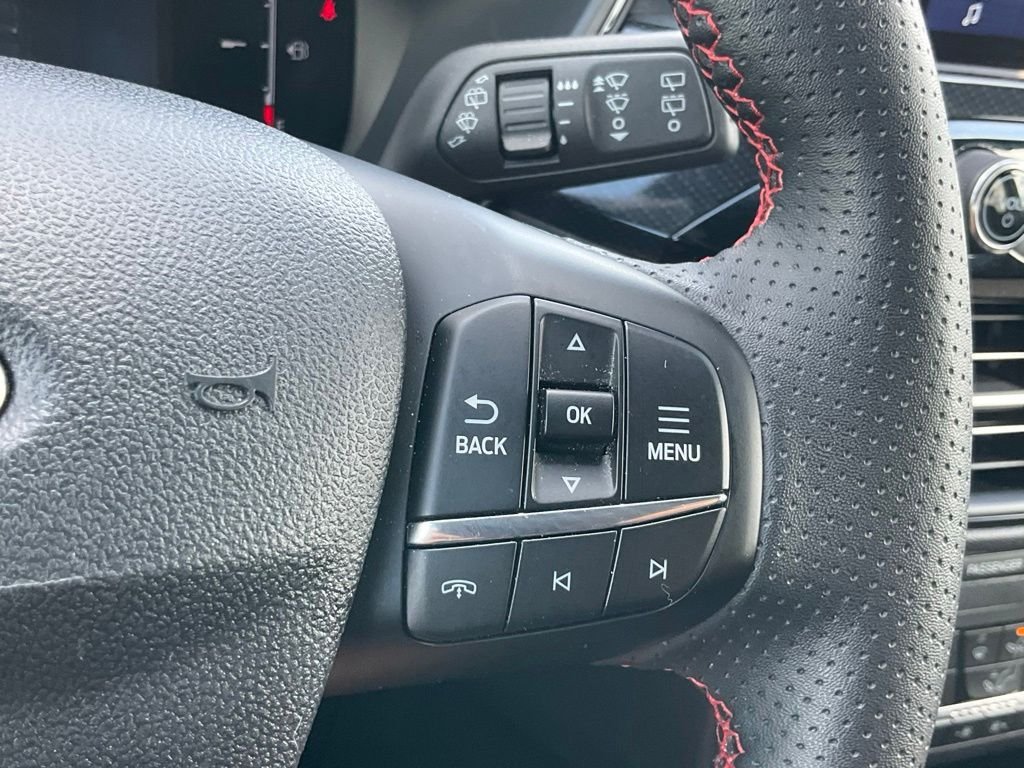 Certified Used 2025 Gray Metallic Ford ST-Line Select image 6