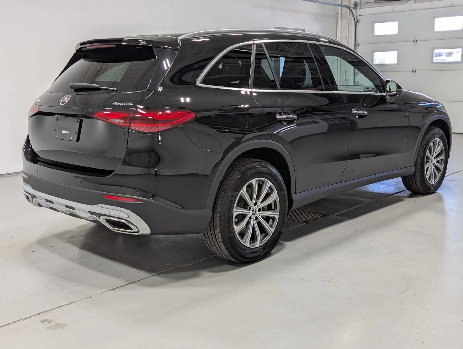 Used 2026 Black Mercedes-Benz GLC 300 image 9
