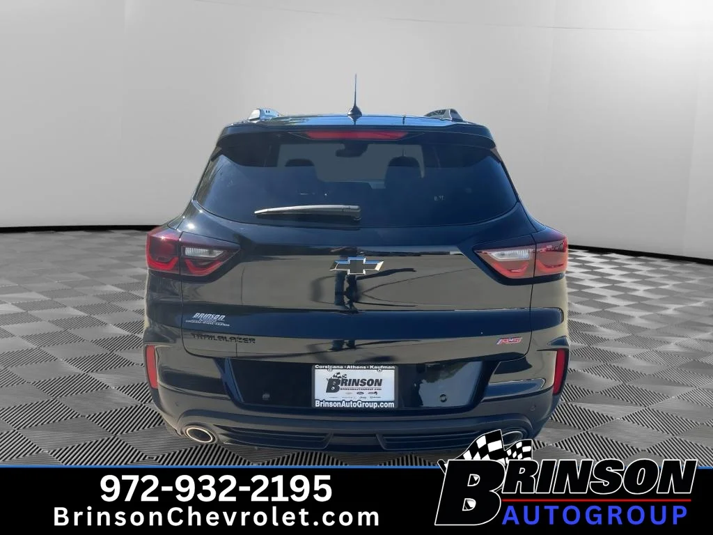 New 2026 Mosaic Black Metallic Chevrolet RS image 8