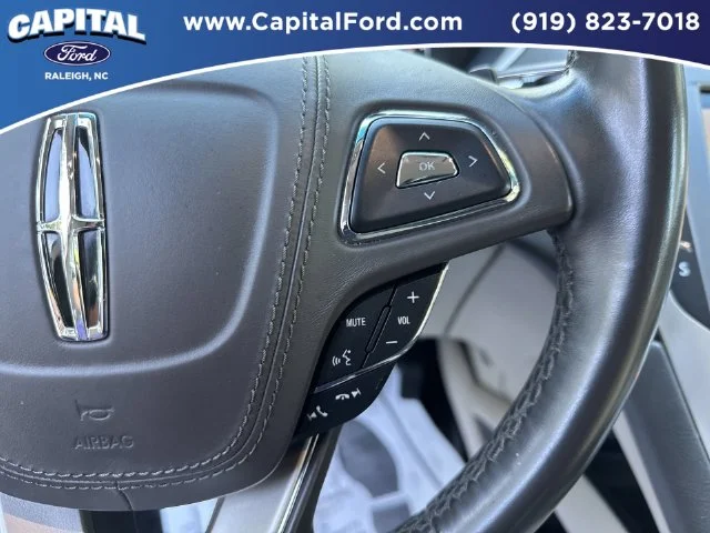 Used 2017 Gold Lincoln Premiere image 23