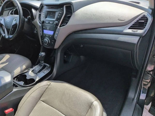 Used 2014 Black Hyundai Base image 28