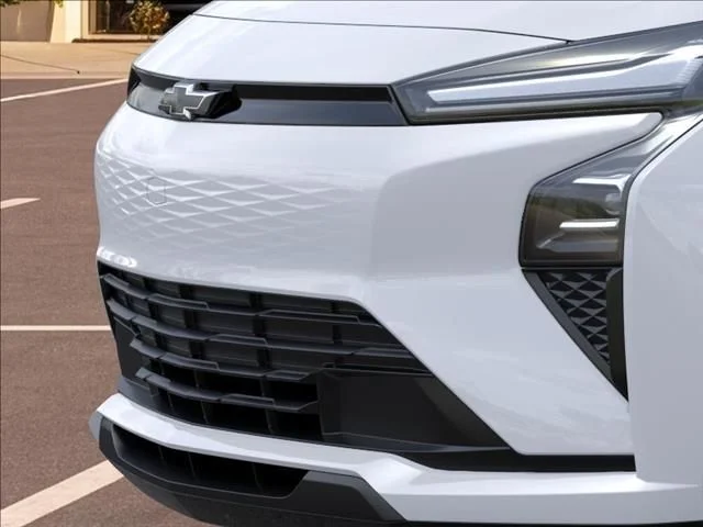 New 2027 White Chevrolet LT image 13