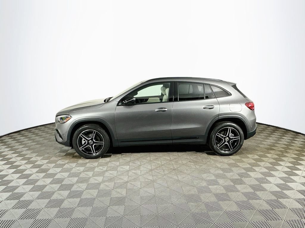 New 2026 Mountain Grey Metallic Mercedes-Benz GLA 250 image 33