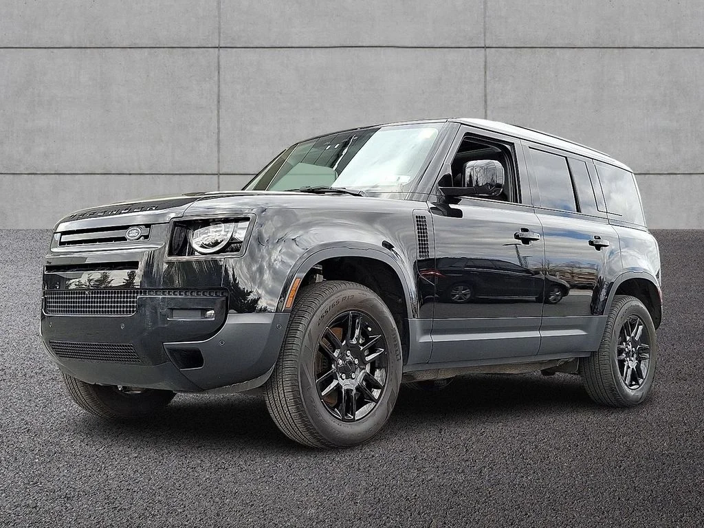2026 Land Rover Defender 110 S P300's photo
