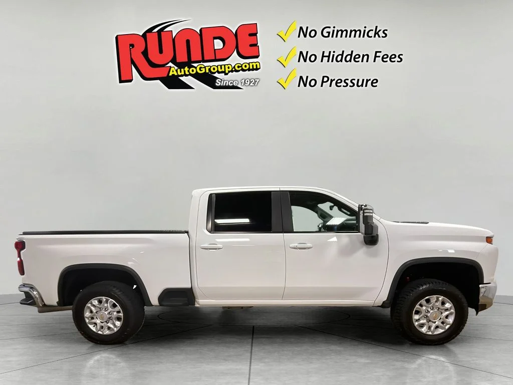 Used 2021 Summit White Chevrolet LT image 7