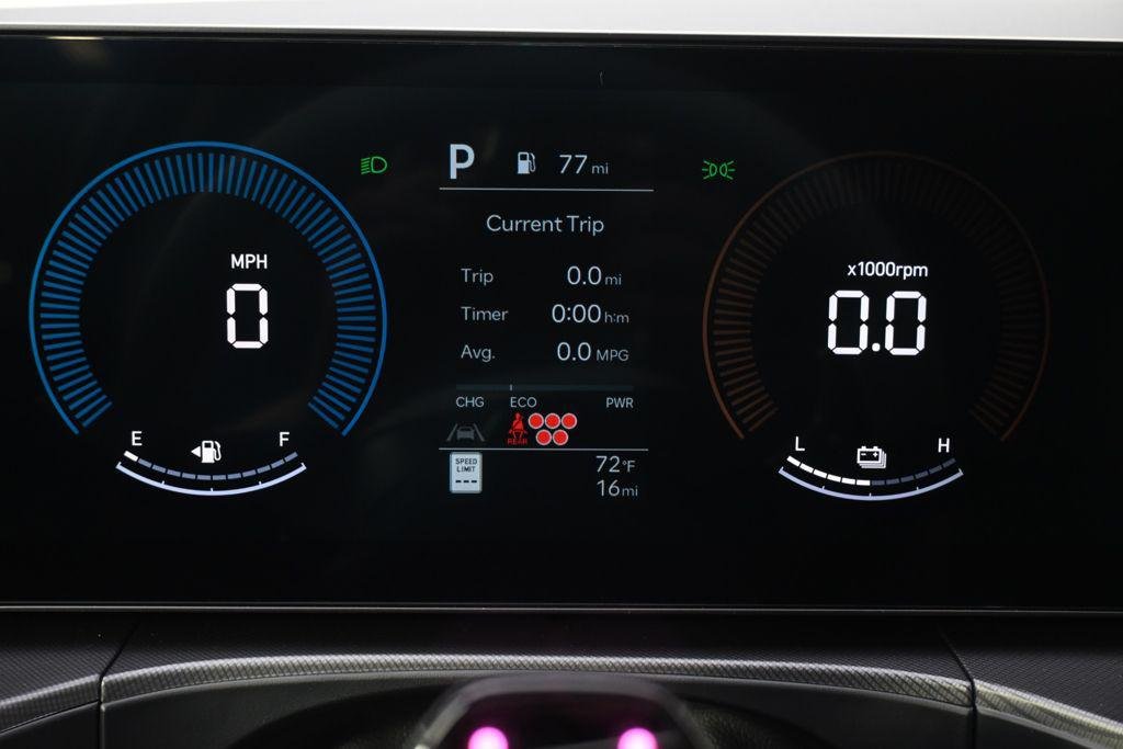 New 2027 White Hyundai SEL image 26
