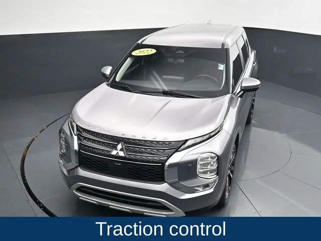 Used 2022  Mitsubishi SE image 25