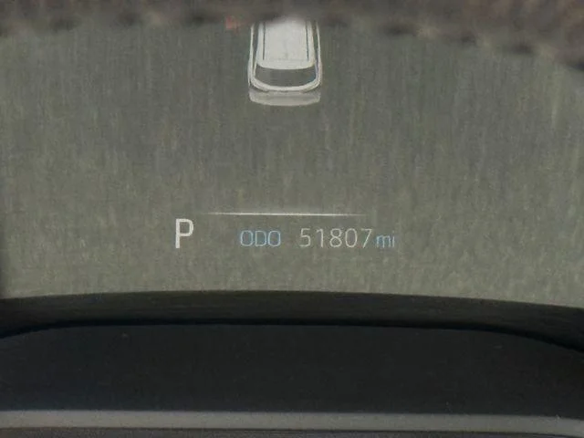 Certified Used 2022 Silver Toyota XLE image 43