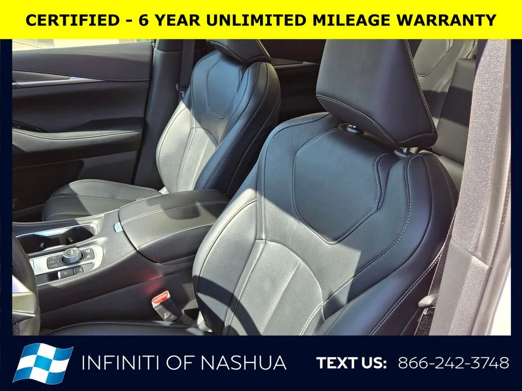 Certified Used 2023 White INFINITI LUXE image 9