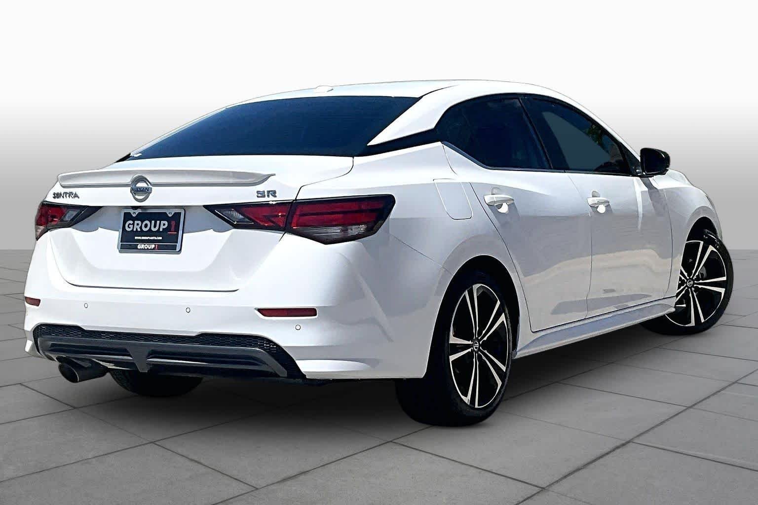 Used 2023 Aspen White Tricoat Nissan SR image 13