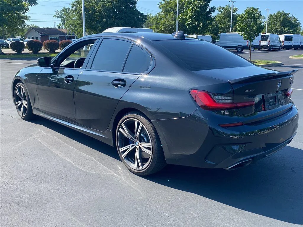 Used 2020 Black Sapphire Metallic BMW M340i xDrive image 9