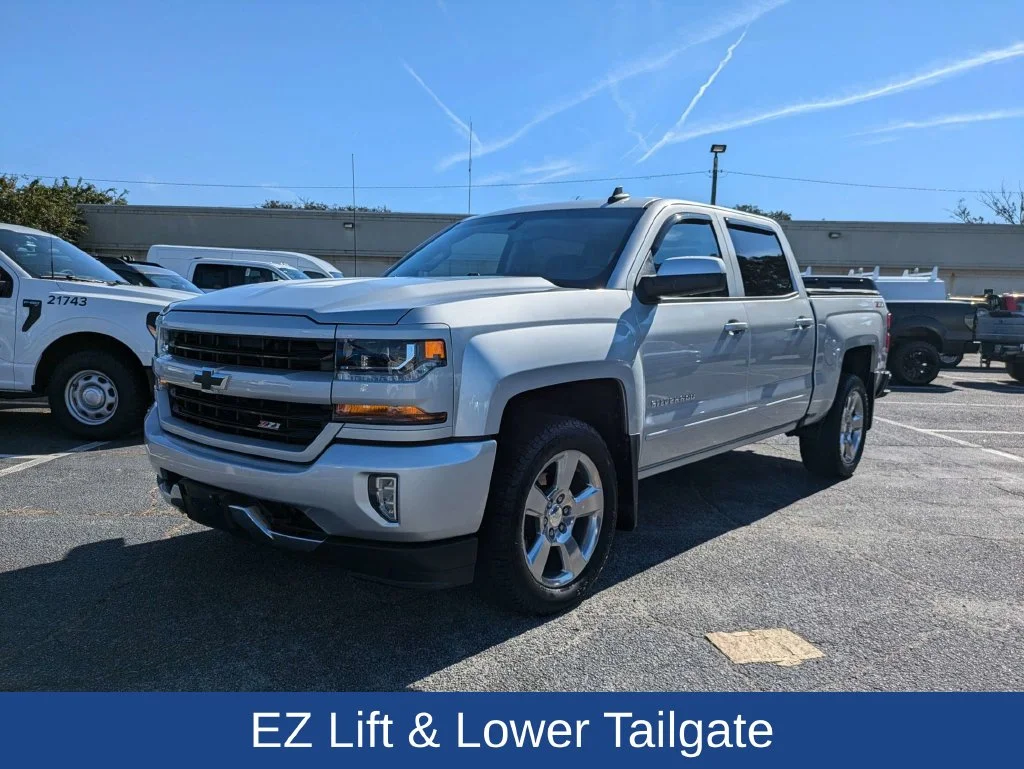 Used 2018 Silver Chevrolet LT image 8