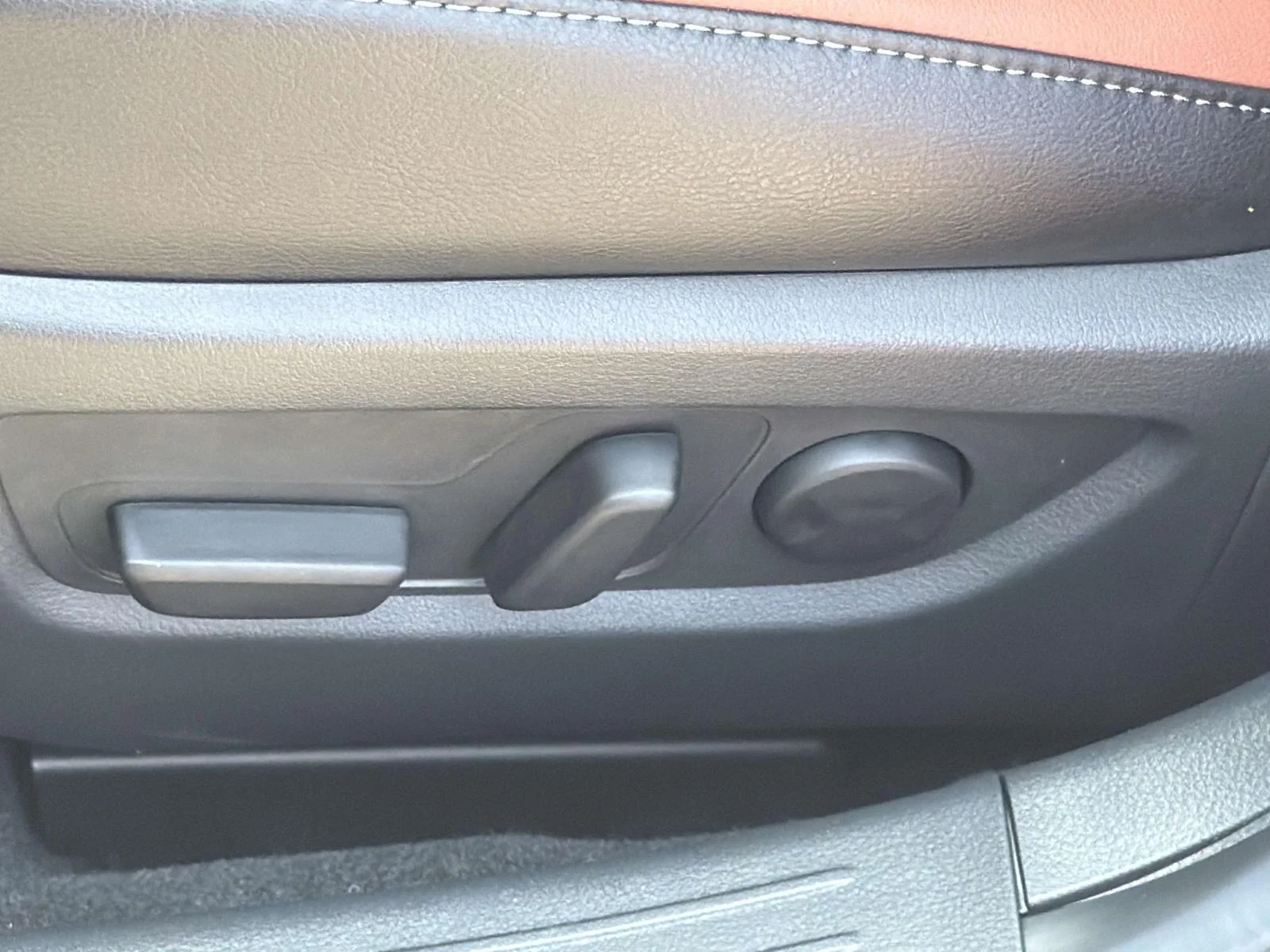 New 2026 Wind Chill Pearl Mazda 2.5 S Premium AWD image 23