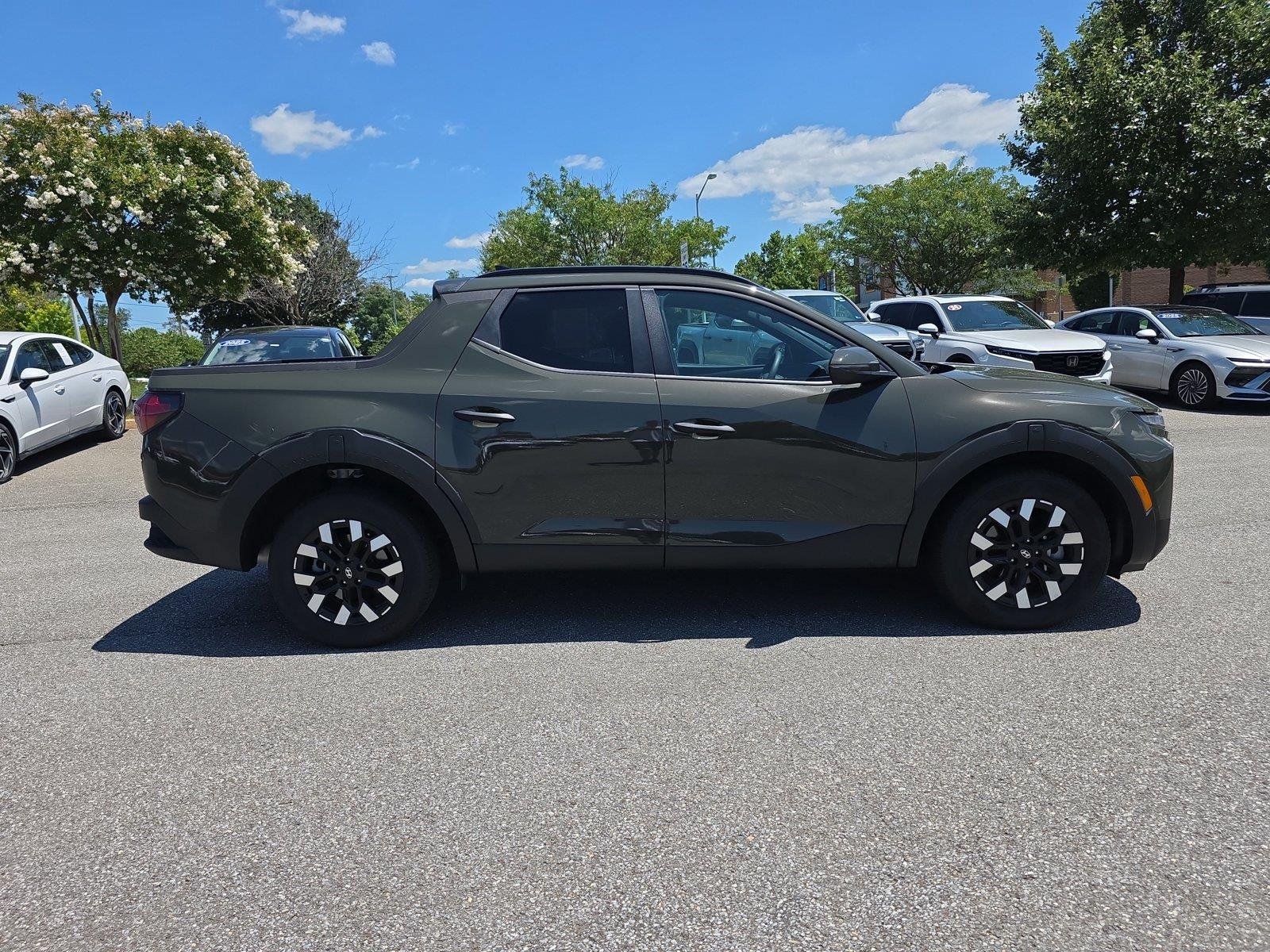 Used 2026 Rockwood Green Hyundai SEL image 8