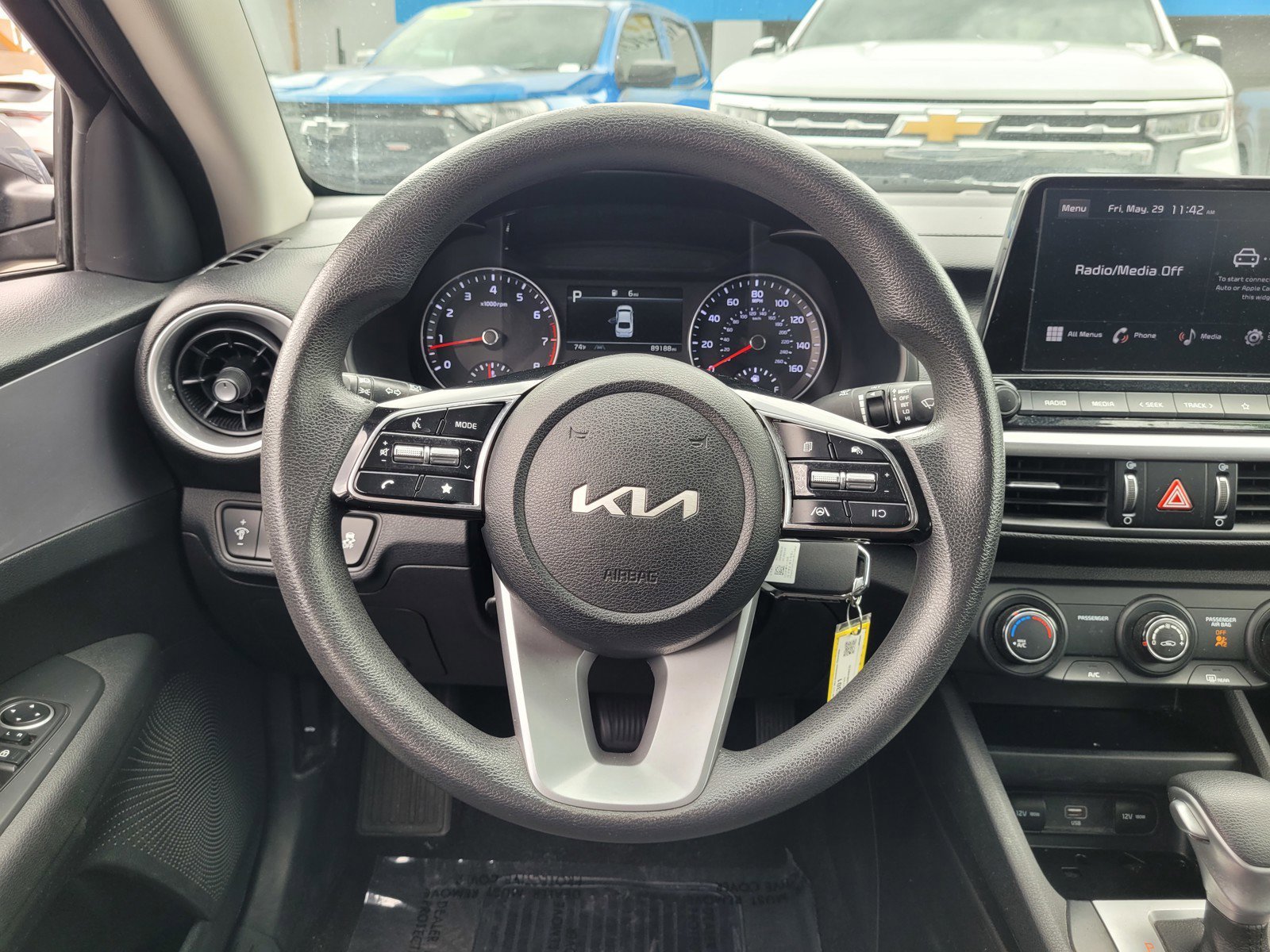 Used 2022 Gray Kia LXS image 15