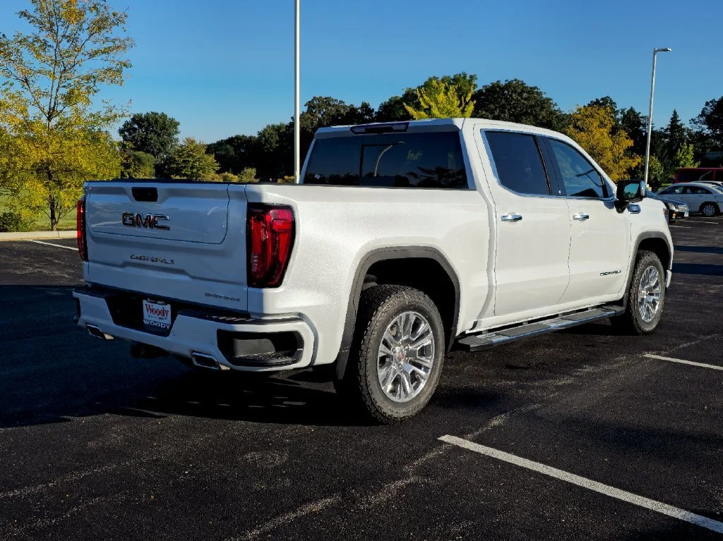 2026 GMC Sierra 1500 Denali - Photo 10
