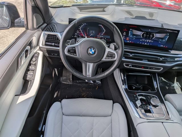 Used 2026 Carbon Black Metallic BMW xDrive40i image 18