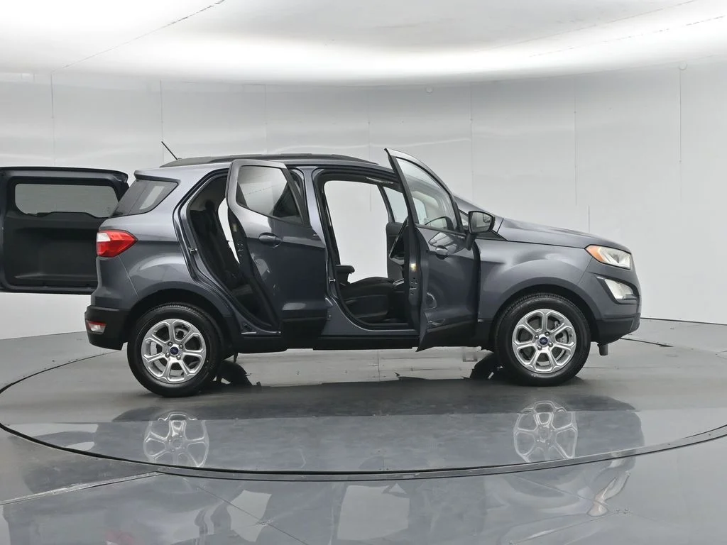 Certified Used 2018 Gray Ford SE image 5